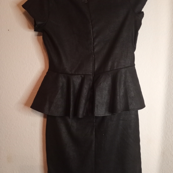 NWT Red Saks Fifth Avenue SMALL Black Distressed Peplum Midi Dress. - Picture 5 of 8
